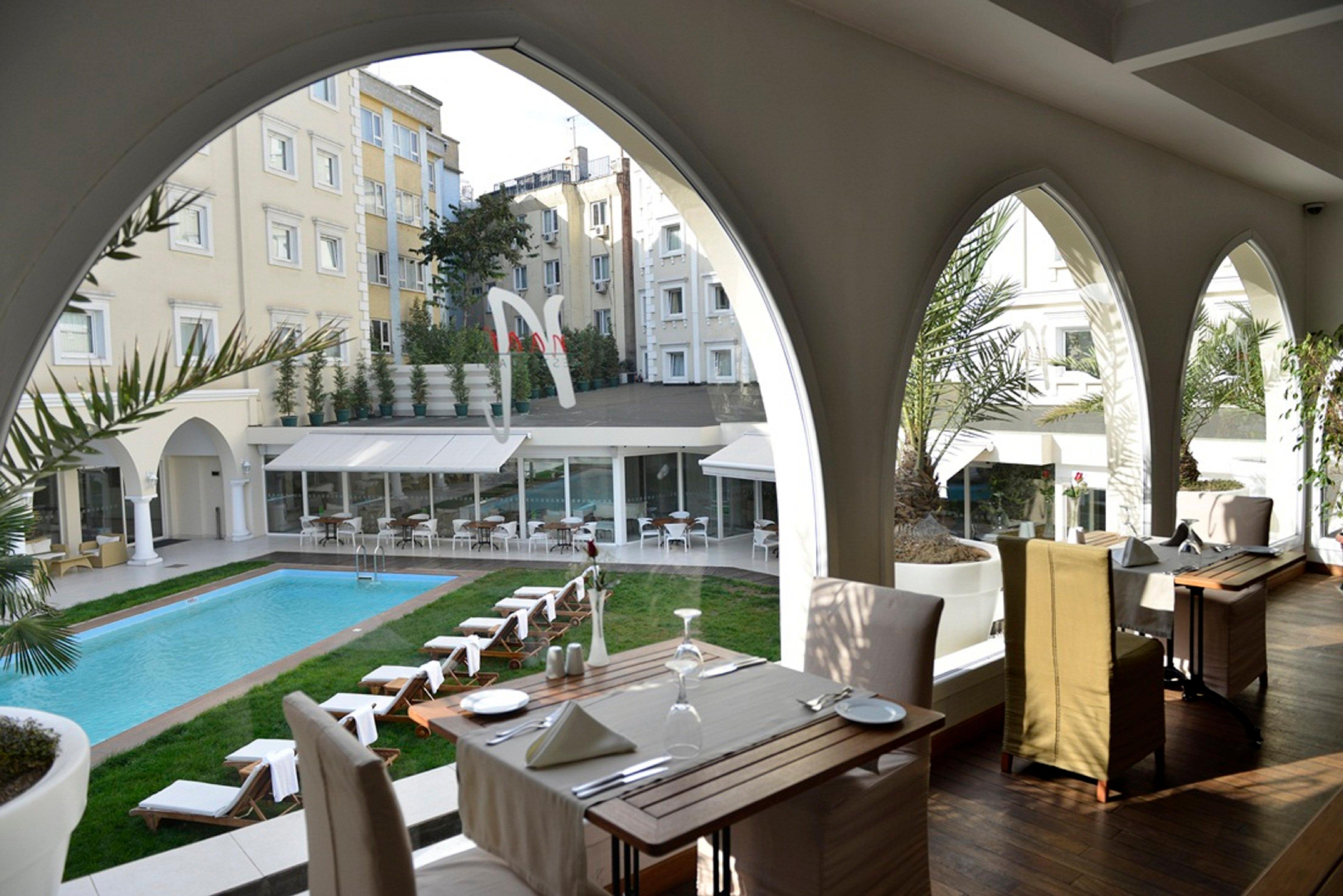 Holiday Inn Istanbul City By Ihg Exterior foto The hotel's restaurant